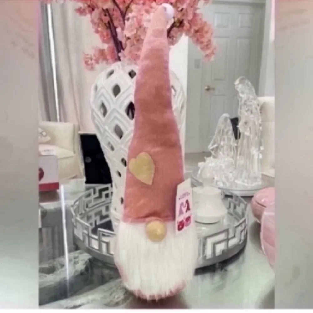 NWT Pink Love Gnome